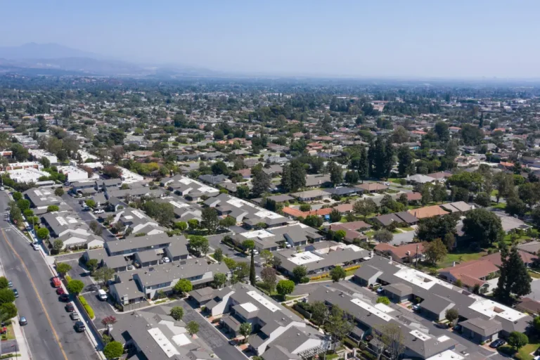 Calm residential mental health treatment center near North Tustin providing intensive emotional care and healing.