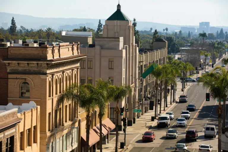 Individualized residential mental health treatment for Santa Ana residents