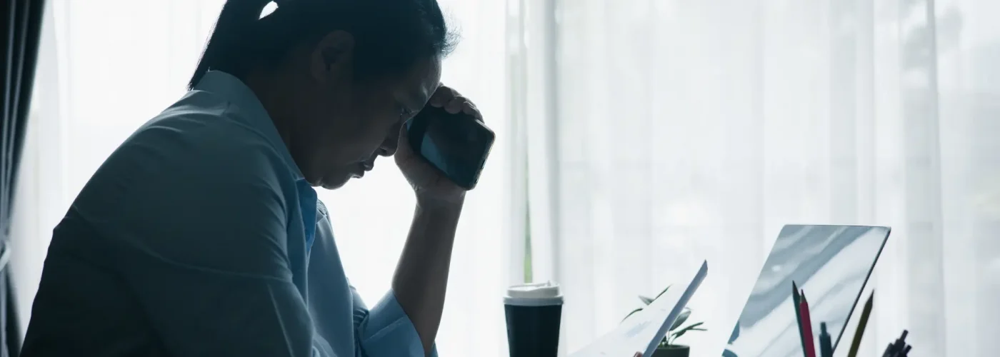 Mental Health Burnout Treatment: Signs & Recovery